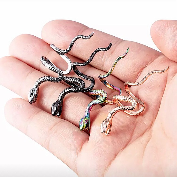 🔵𝟲𝟱%𝗢𝗙𝗙 𝗯𝘂𝗻𝗱𝗹𝗲𝘀 𝟯+🔵 NEW Gold Snake Large Ear Cuff Earring - Picture 8 of 11